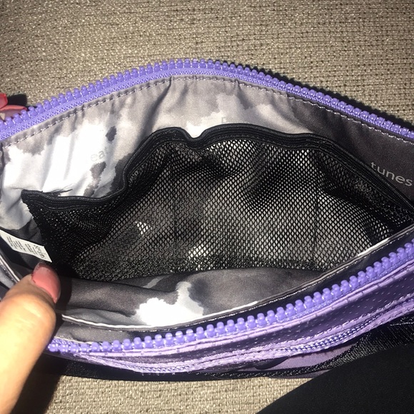 Lululemon waist bag - Picture 5 of 7